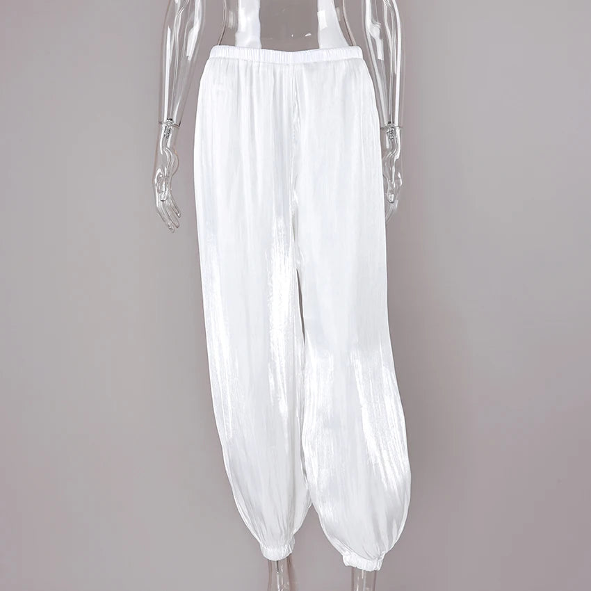 Calças Plissadas Femininas em Crepe  – Elegância e Conforto
