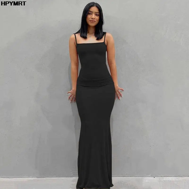 Vestido Aurora Elegante em Cetim – Modelo Longo Feminino Sem Mangas, Costas Abertas e Silhueta Ajustada para Festas e Ocasiões Especiais